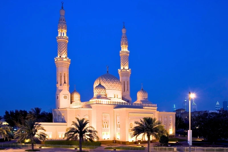 Jumeirah Mosque in Dubai by Night