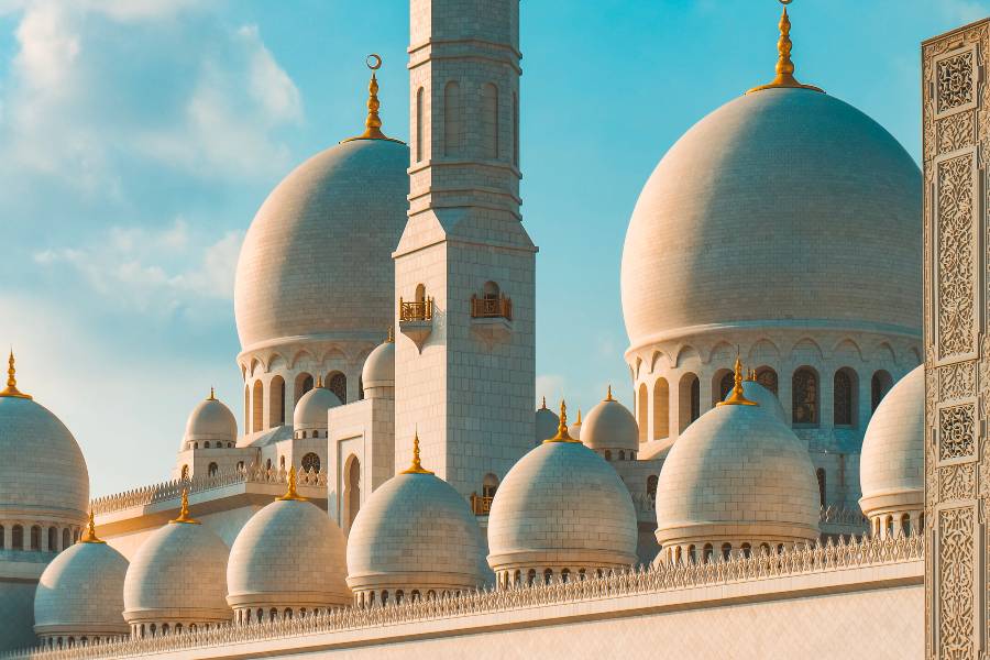 Sheikh Zayed Mosque Abu Dhabi Tour from Dubai