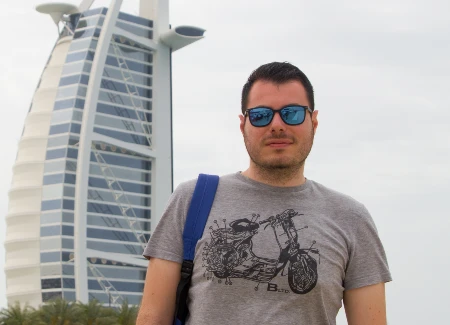 Author Mirko Exploring Emirates